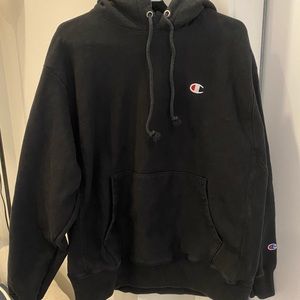 Champion reverse weave hoodie in black (L)